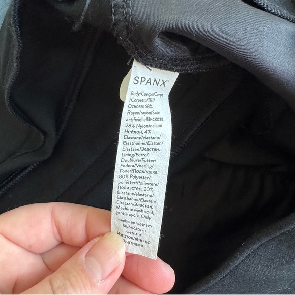 SPANX SPANXsmooth PerfectFit Ponte Flare Pants - Black - Picture 6 of 9